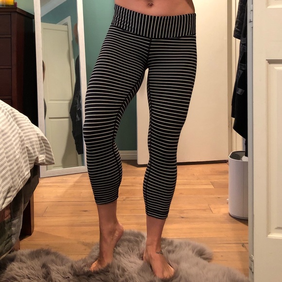 lululemon parallel stripe wunder under